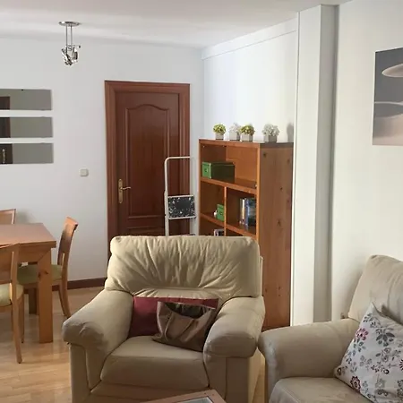 Nice Home+wifi+ac+netflix Apartment